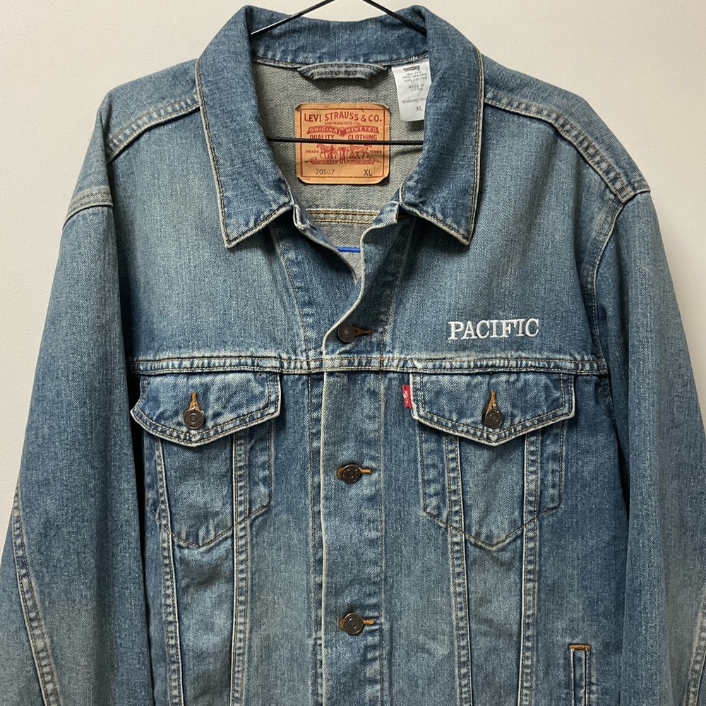 Levi Strauss & Co. Embroidered Puerto Rican Flag/Pacific Trucker Jean Jacket! - Picture 6 of 15